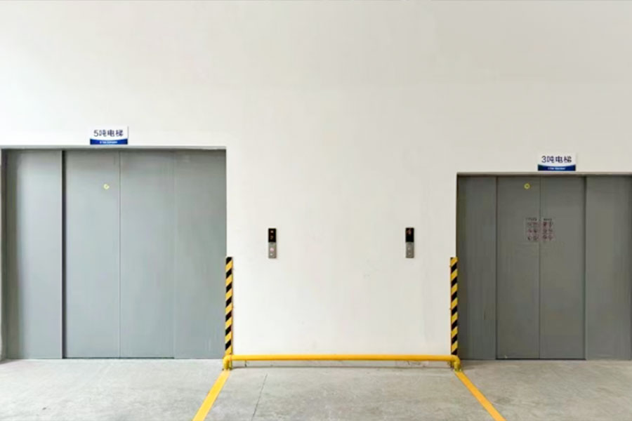 Traction feugiat elevator